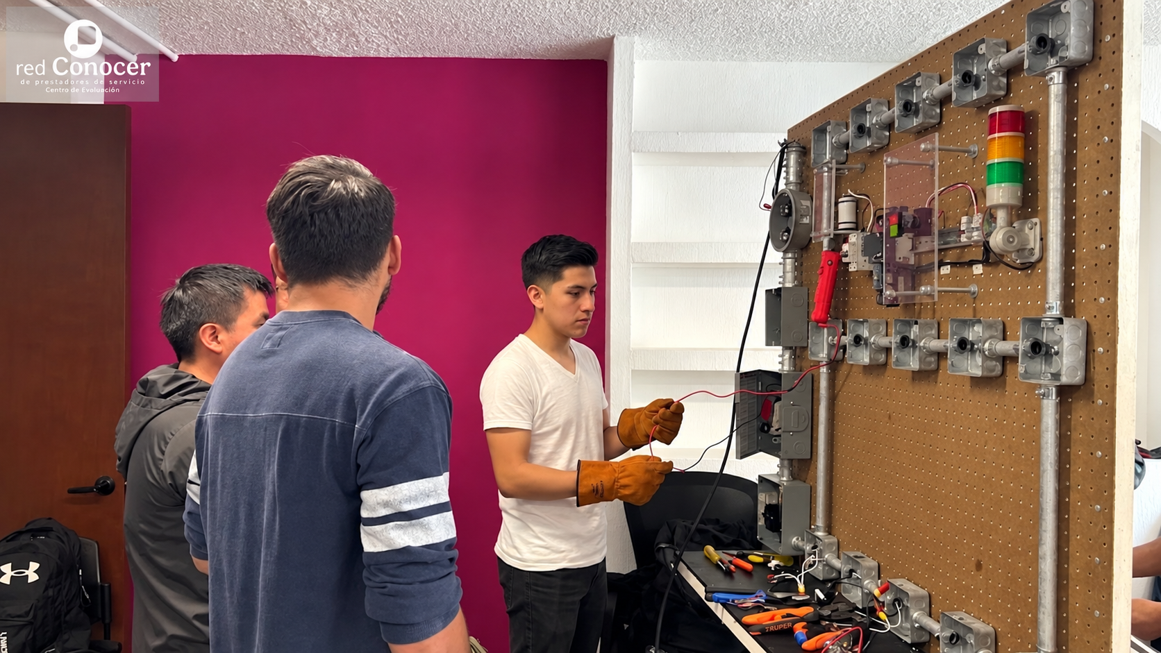 EC0118 | Realización de Instalaciones Eléctricas en Edificación de Vivienda